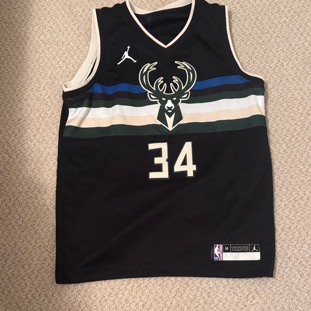 Nike Black Giannis Antetokounmpo Bucks Basketball Jersey Size Youth Medium